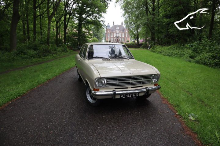 Opel Kadett 1.2S